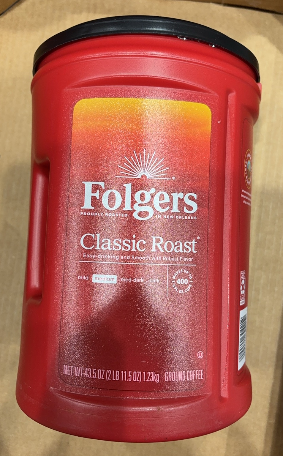 Folgers Classic Roast Ground Coffee - MEDIUM ROAST 43.5 oz / 1.23kg