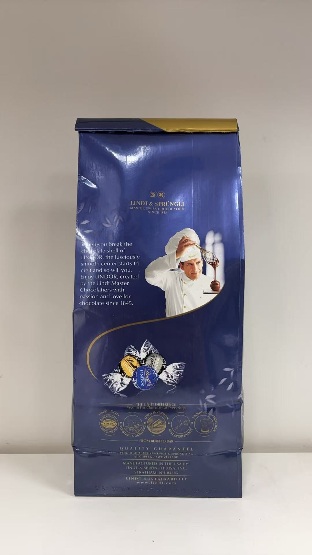 Lindt Lindor Assorted Dark Chocolate Truffles-21.2Oz/600g